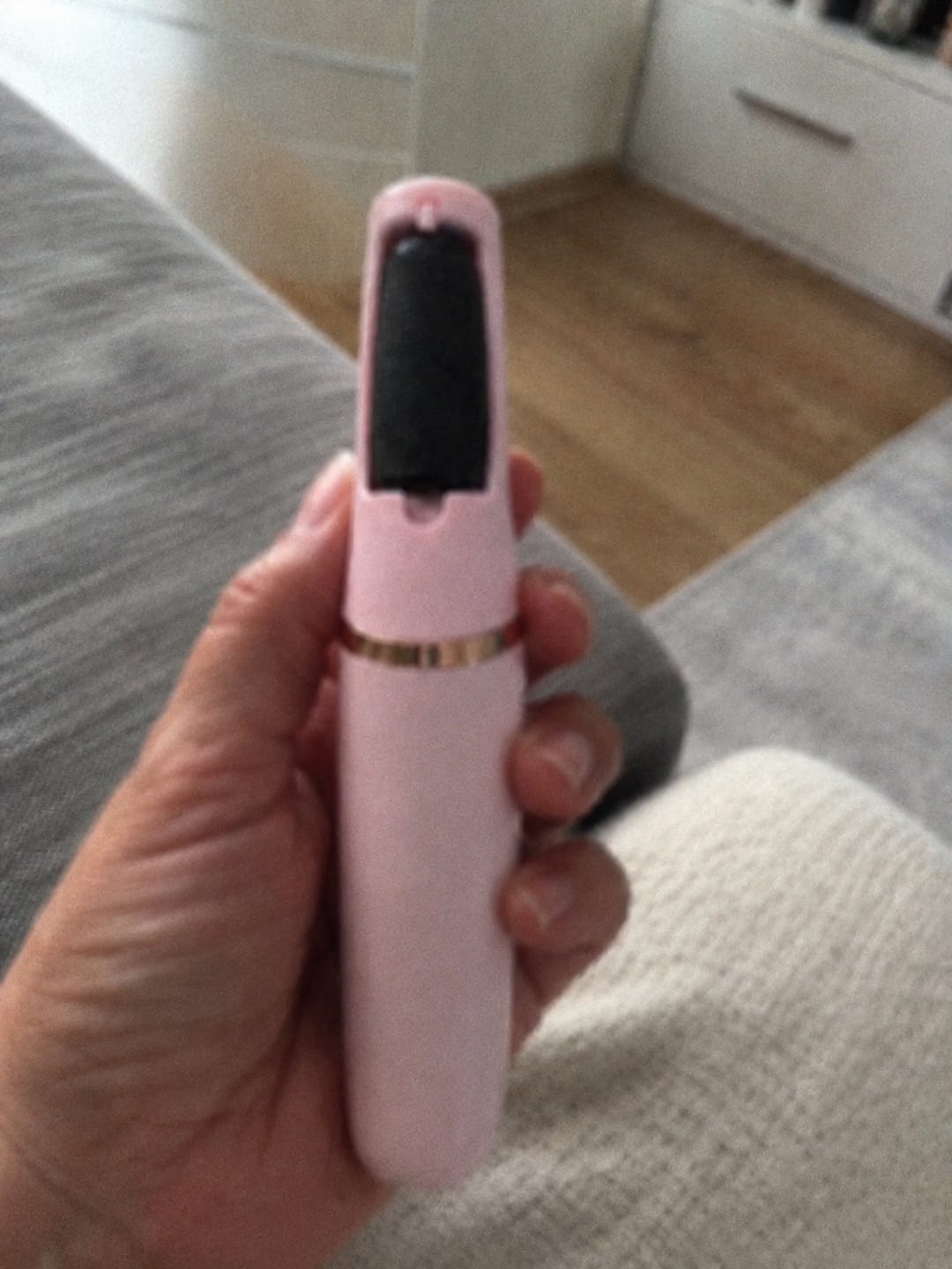 Customer photo review of Valanea SilkSmooth Pro™ Electric Foot Callus Remover