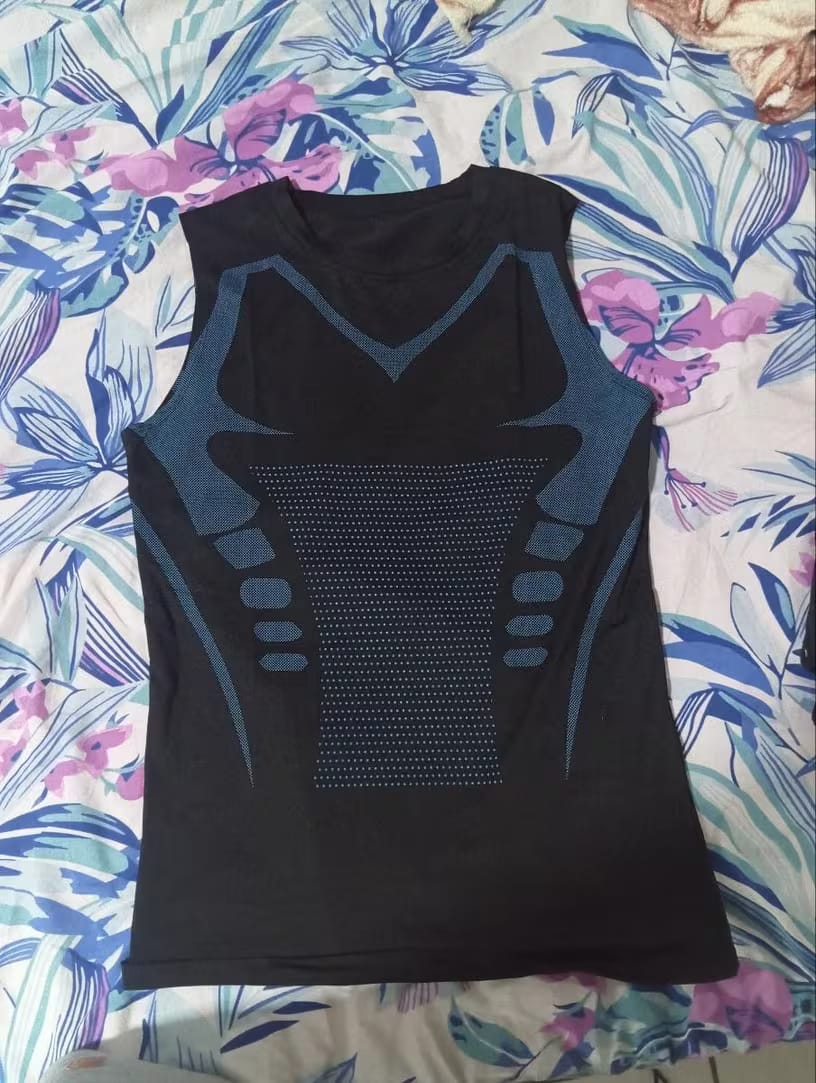 Customer photo review of NORDVEIL Compression Tank Top | Feel The Power of Confidence, Shape & Control