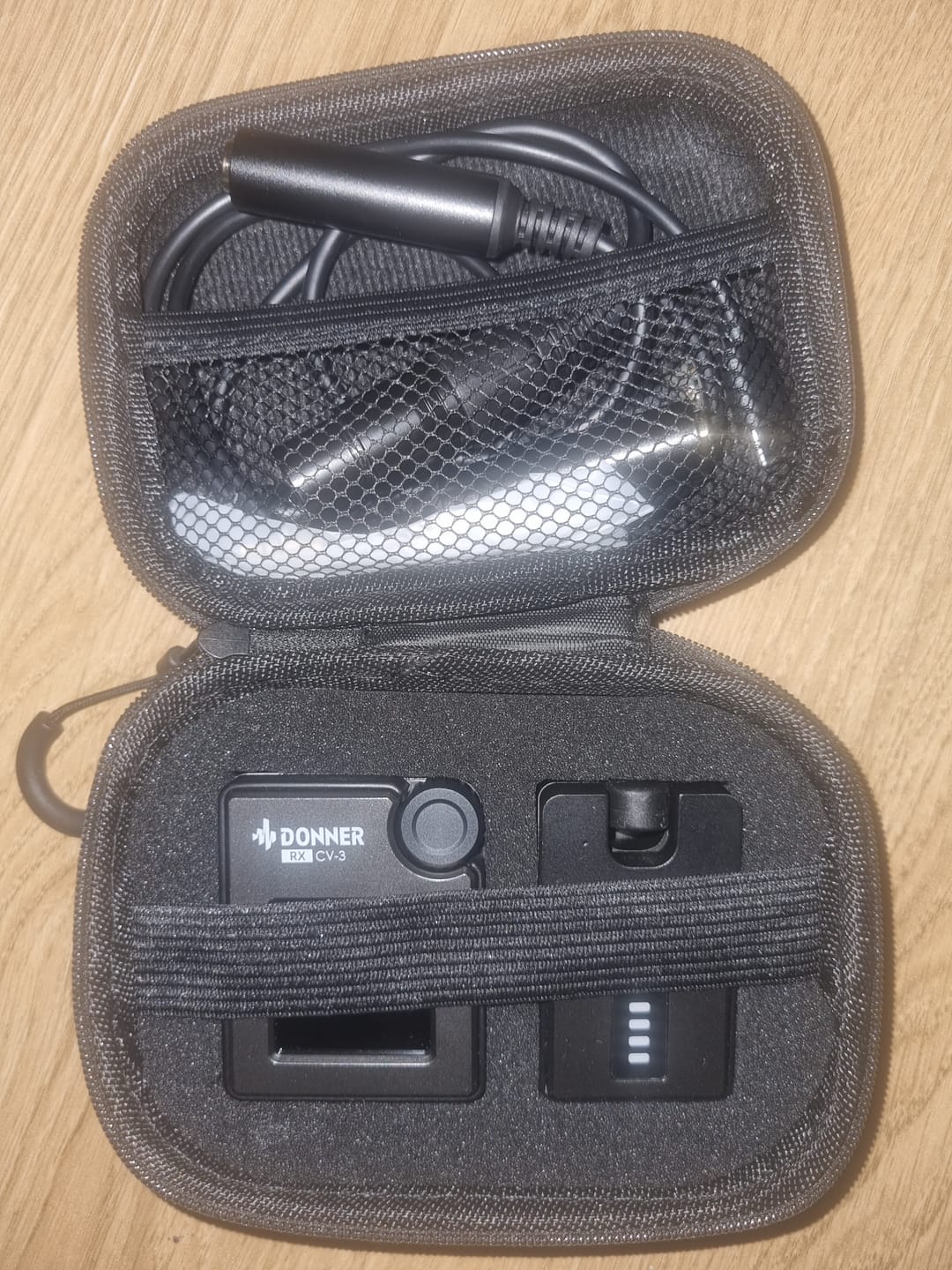 Customer photo review of Donner CV-3 Système de monitoring intra-auriculaire sans fil