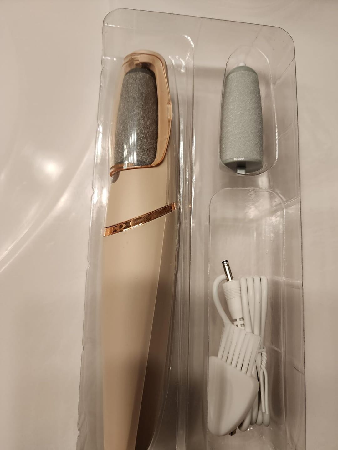 Customer photo review of Valanea SilkSmooth Pro™ Electric Foot Callus Remover