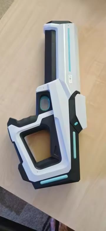 Customer photo review of AquaBlitz Wasserpistole | Automatisch nachfüllen und losspritzen