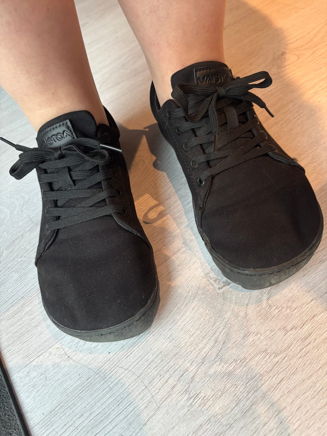 Customer photo review of Vaistoa Rento 2 | Canvas Barefoot Sneakers