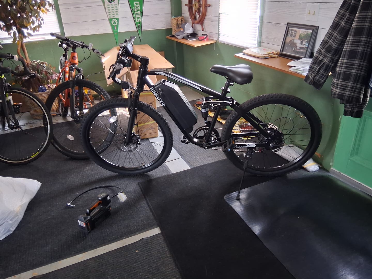 Customer photo review of Eskute® M200F 27.5" Full Suspension Electric Bike