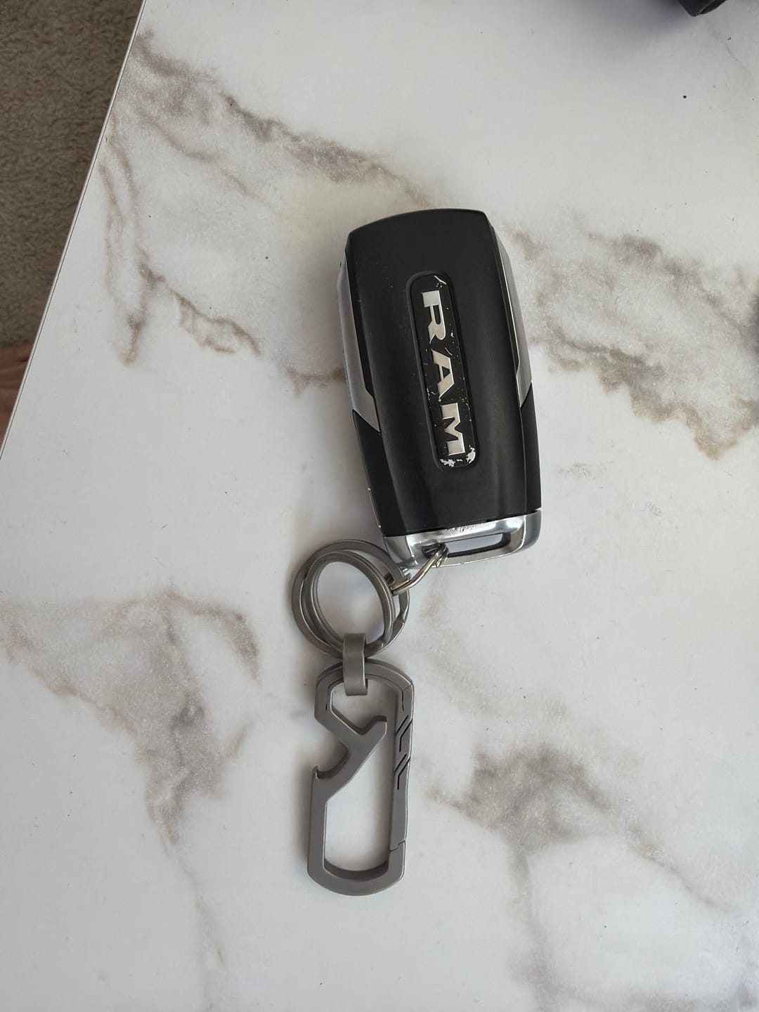 Customer photo review of 80Eighty® Titanium Keychain Clip