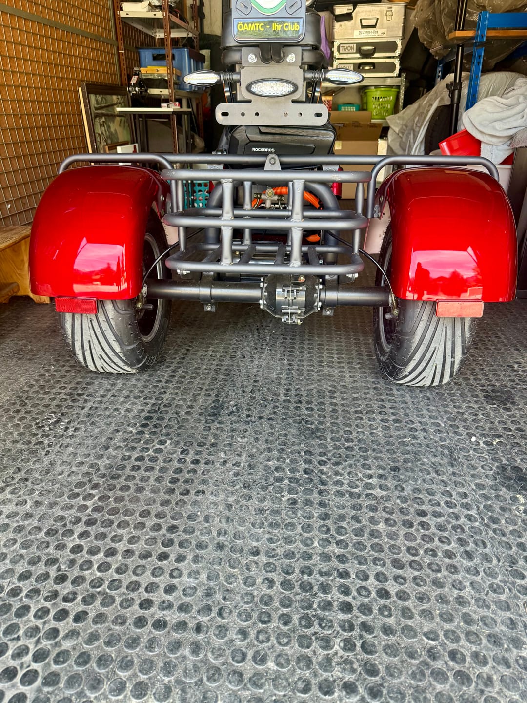 Customer photo review of Pneu Lisse 225/40-10 – Scooter Électrique, Citycoco et Quad