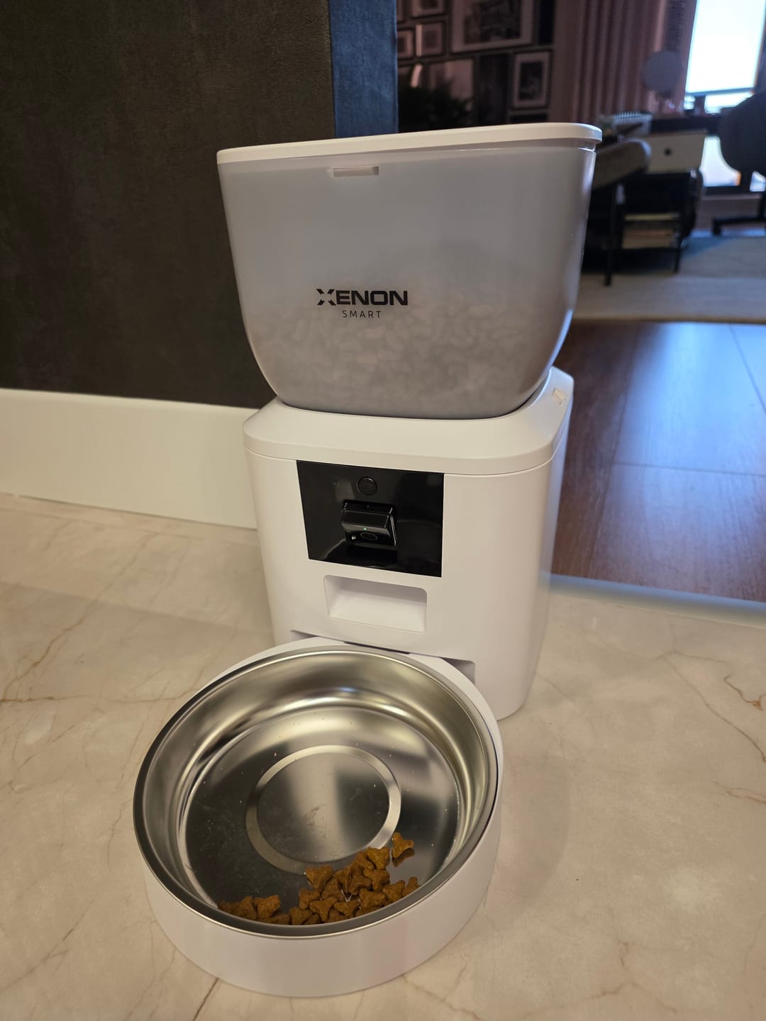 Customer photo review of Otomatik Kedi Mama Kabı (Kameralı) | Çelik Kaseli, Sesli, Wifi, Mobil Kontrol, Akıllı Mama Kabı (X8604)