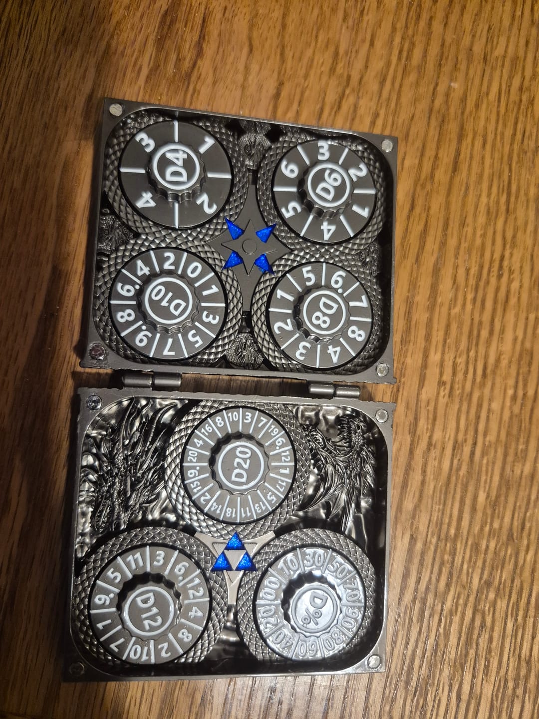 Customer photo review of [NEW] Masters Dice Codex #001 – Spellbook | 7-in-1 Pocket Spinner DND Dice Set