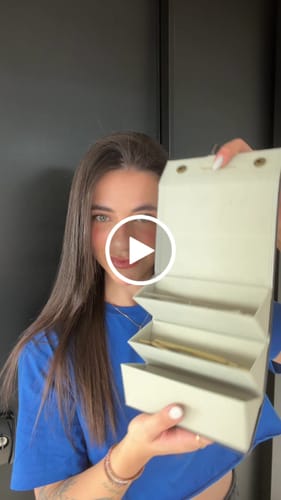 Avaliação com vídeo de um cliente sobre Case - 3 Óculos