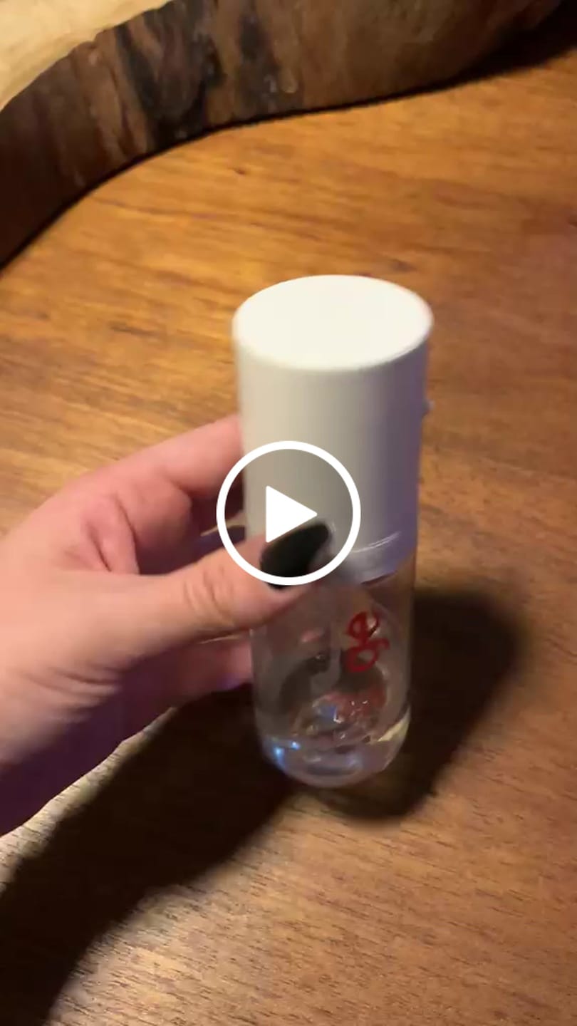 Customer video review of travel size | melon mood body & hair mist
