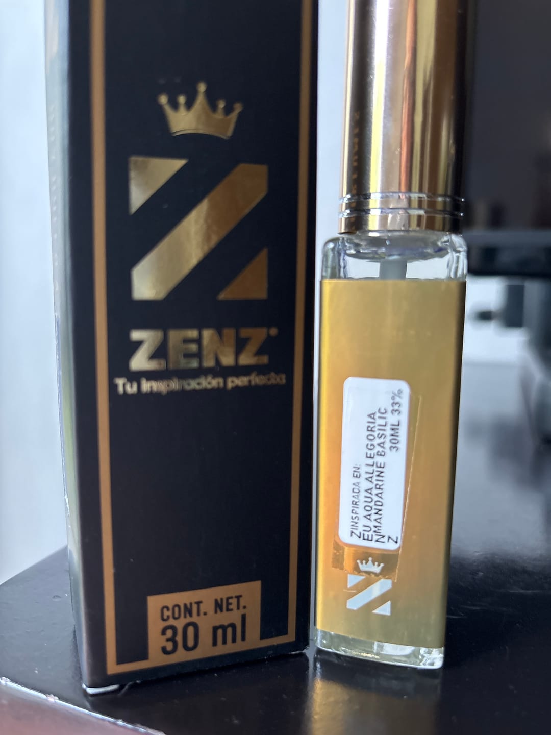 Customer photo review of Perfume Tendencia U AQUA ALLEGORIA MANDARINE BASILIC JUNIO 2025