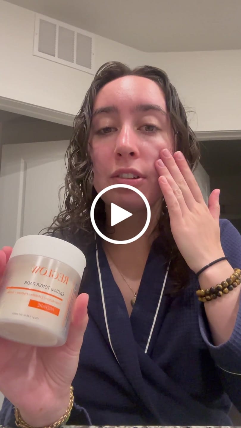 Customer video review of ReGlow EpiClear Toner Pads – Triple-Action Exfoliation (PHA + AHA + BHA) & Niacinamide