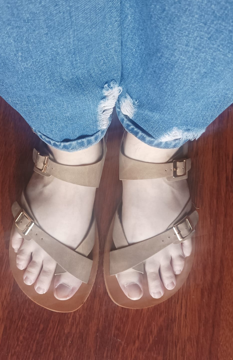 Customer photo review of Glow II - Barefoot Sandalias