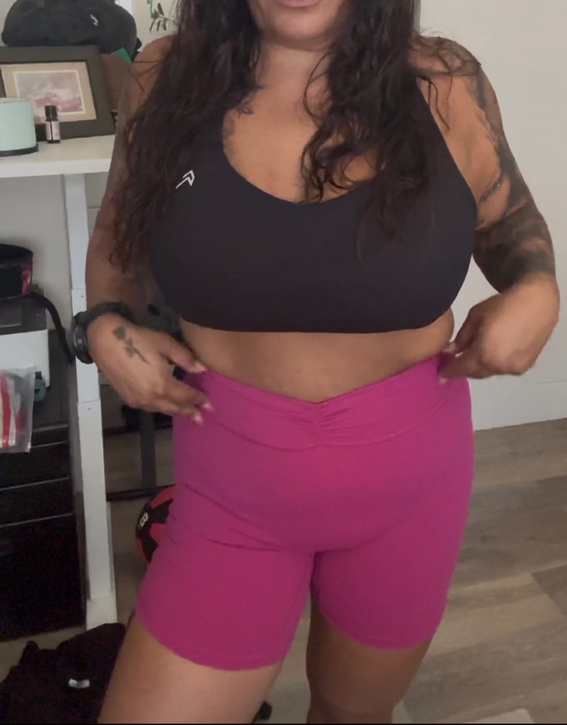 Customer photo review of W1161 Buttersoft Scrunch Band Shorts