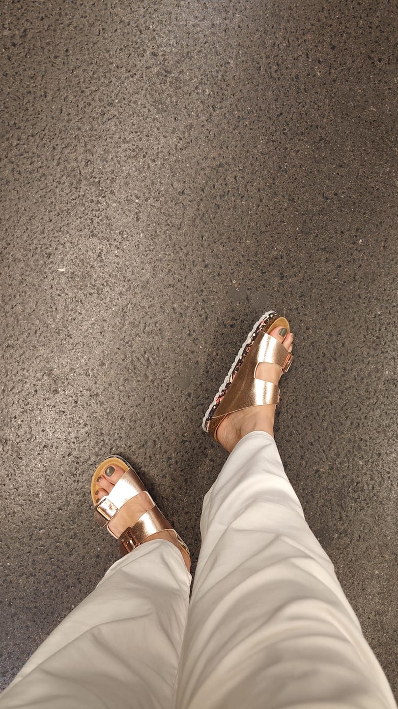Customer photo review of ROSY