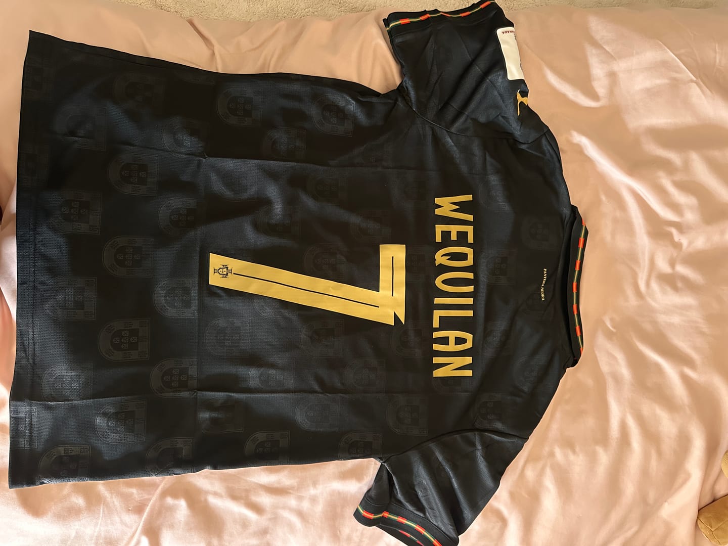 Customer photo review of Cristiano Ronaldo #7 Portugal 2026 World Cup Black Football Jersey