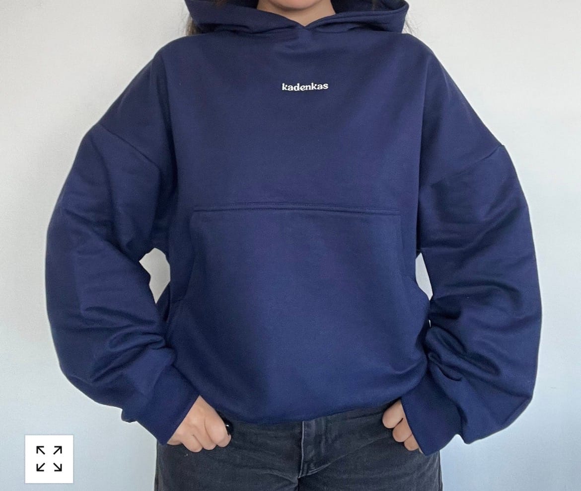 Customer photo review of (PRE-VENTA) POLERÓN HOODIE AZUL - OVERSIZE CON GORRO LOGO BORDADO