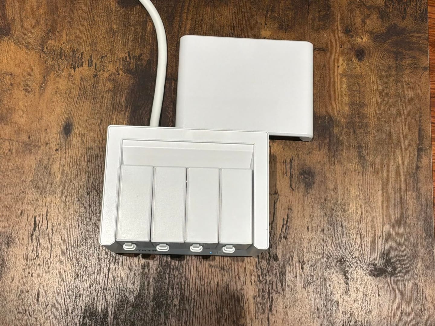Customer photo review of Gitryin Desktop Charging Station 12-in-1 (65W Combo)