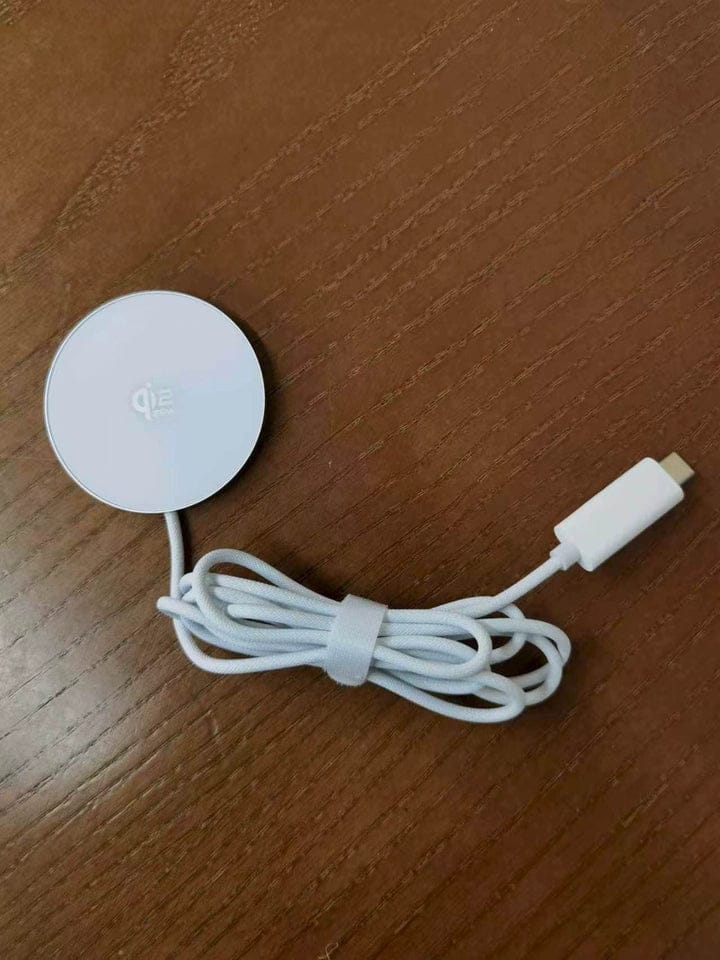 Customer photo review of 25W Qi2.2 Certified Wireless Charger