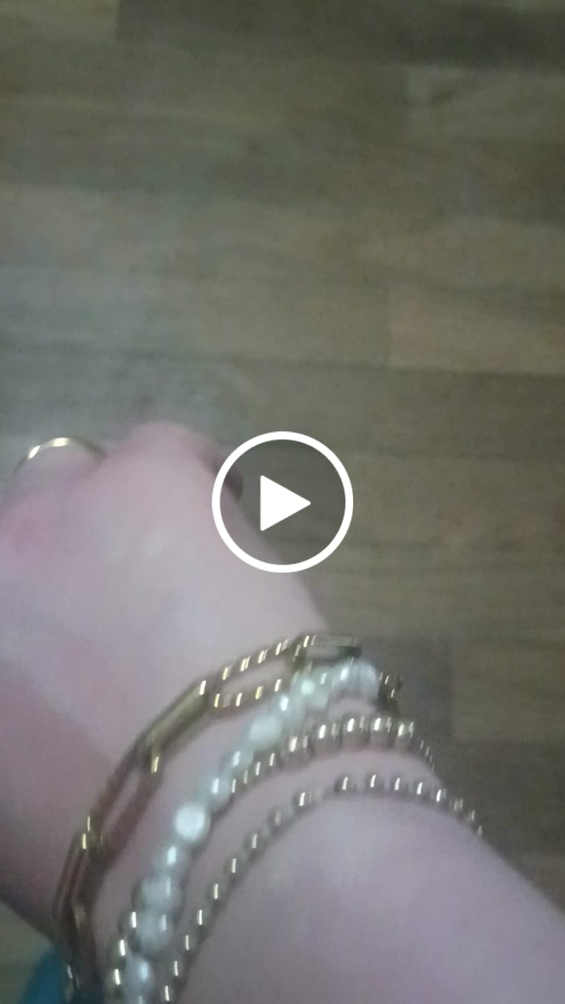 Customer video review of Rhoni® 14K Gold Paper Clip Pearl Bracelet (Bundle)