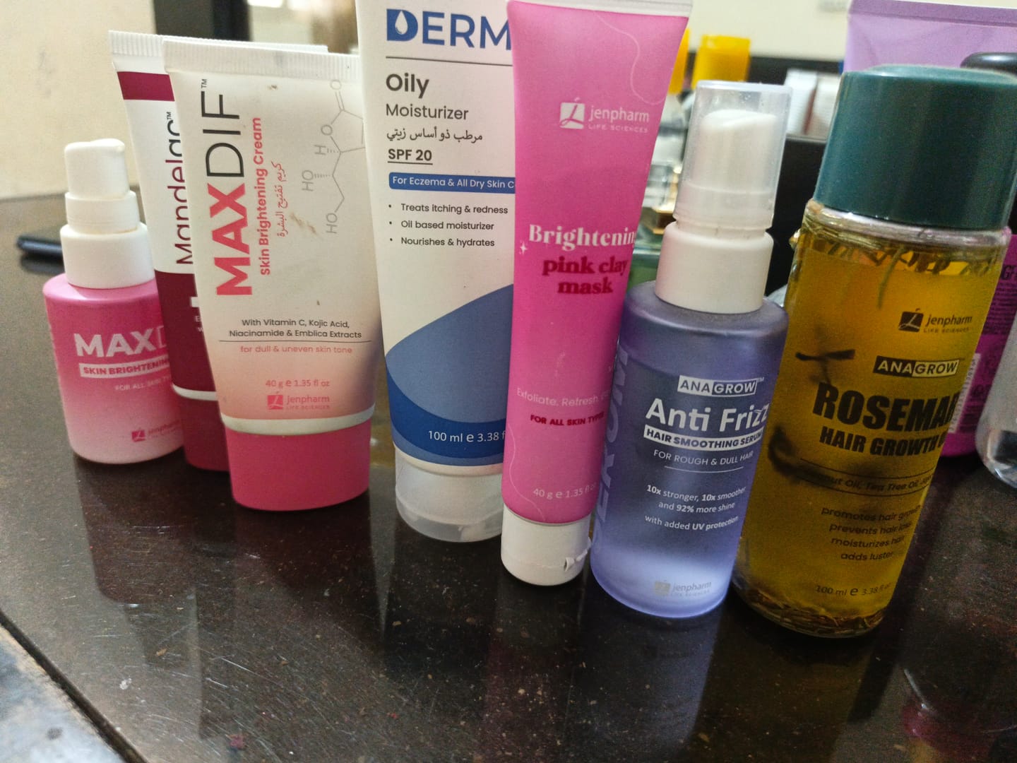 Customer photo review of Maxdif Brightening Serum
