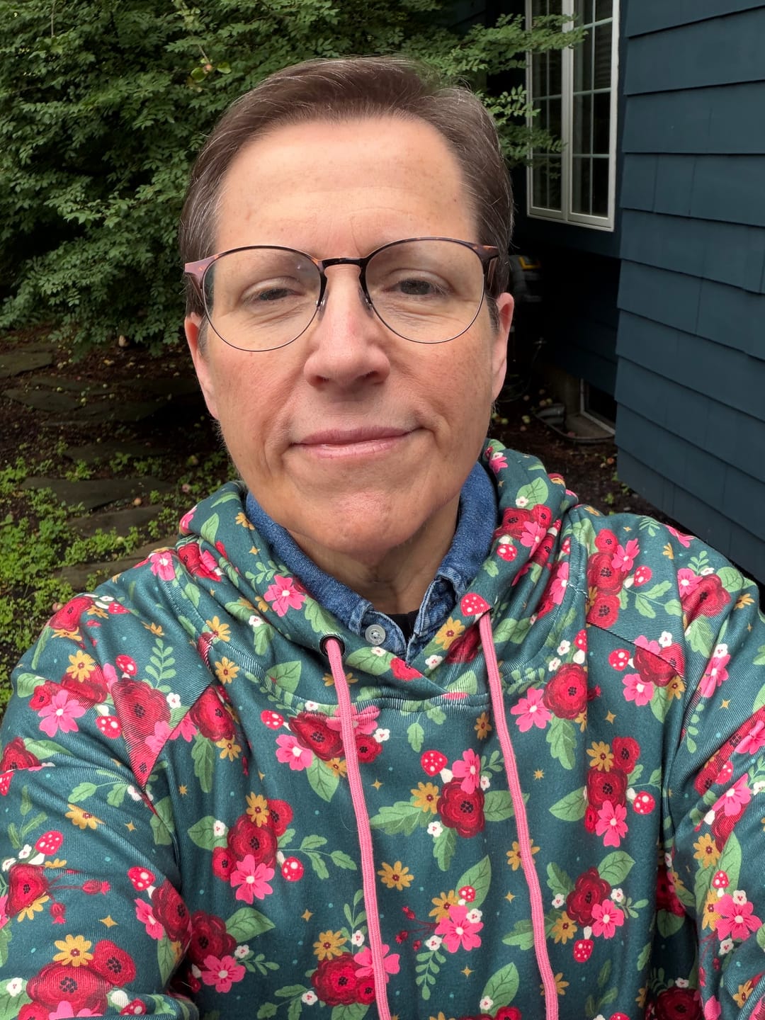 Customer photo review of Lux Cindy Pullover