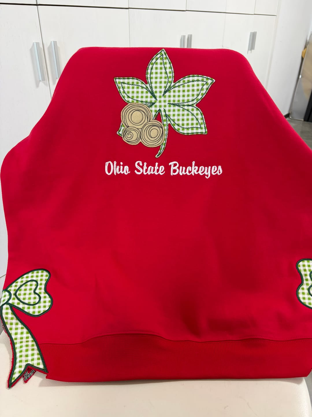 Customer photo review of Custom Tennessee Volunteers Women’s Team Spirit Sweatshirt – Applique Embroidered Side Bow Pullover