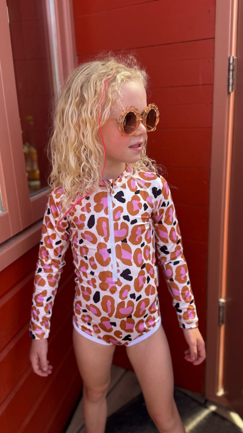 Customer photo review of Candy Leopard
