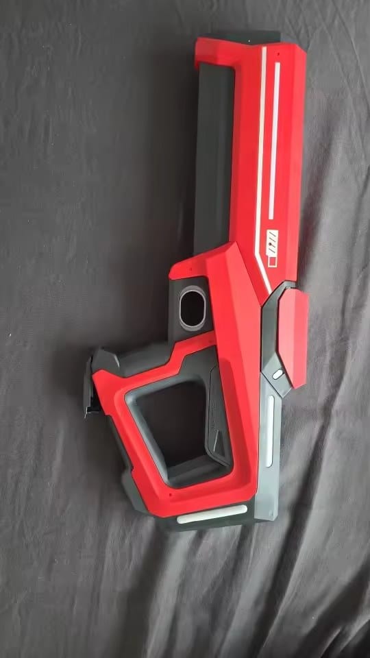 Customer photo review of AquaBlitz Wasserpistole | Automatisch nachfüllen und losspritzen