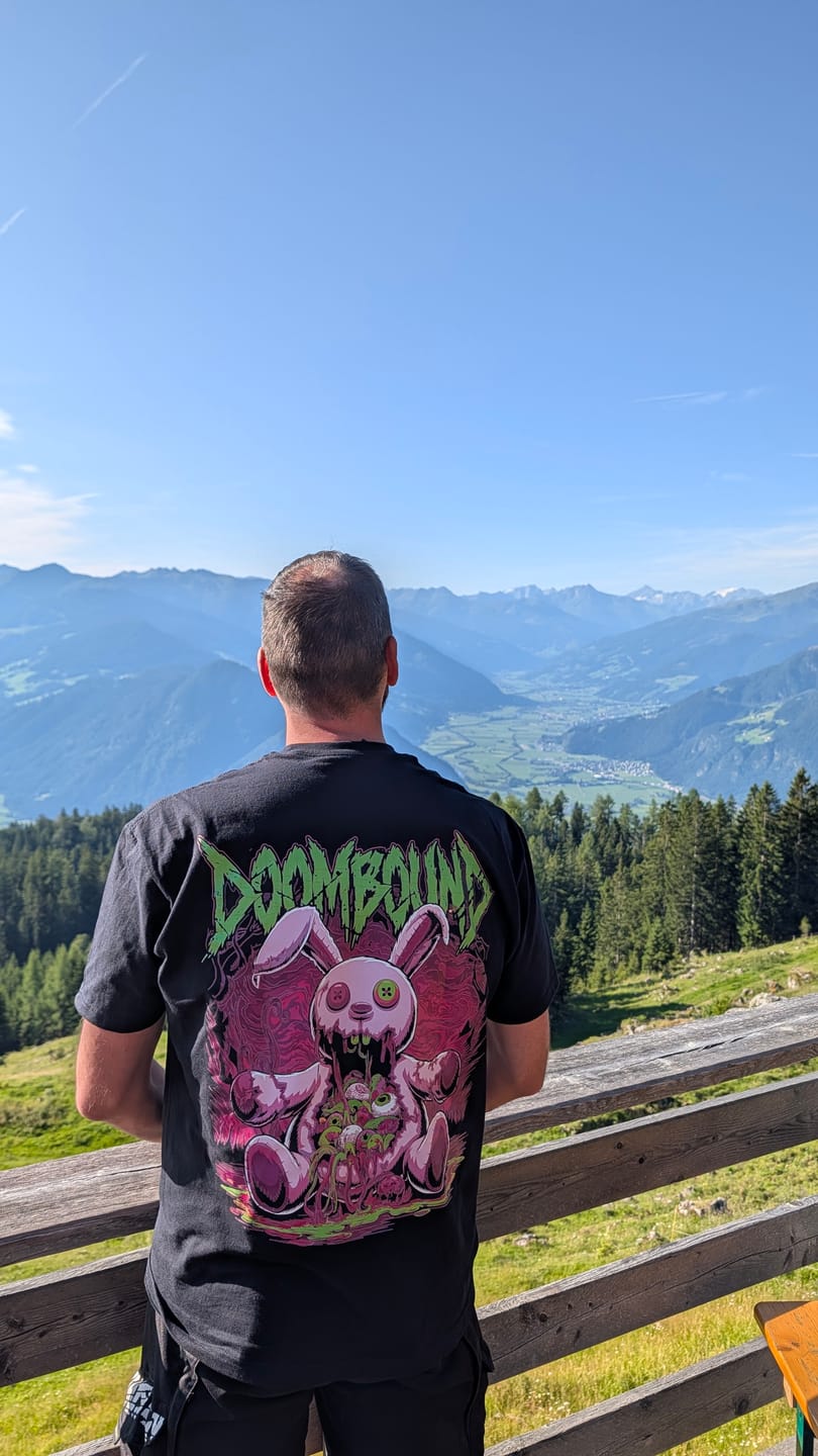 Customer photo review of Herren Heavy Cotton T-Shirt Rabbit_Matze
