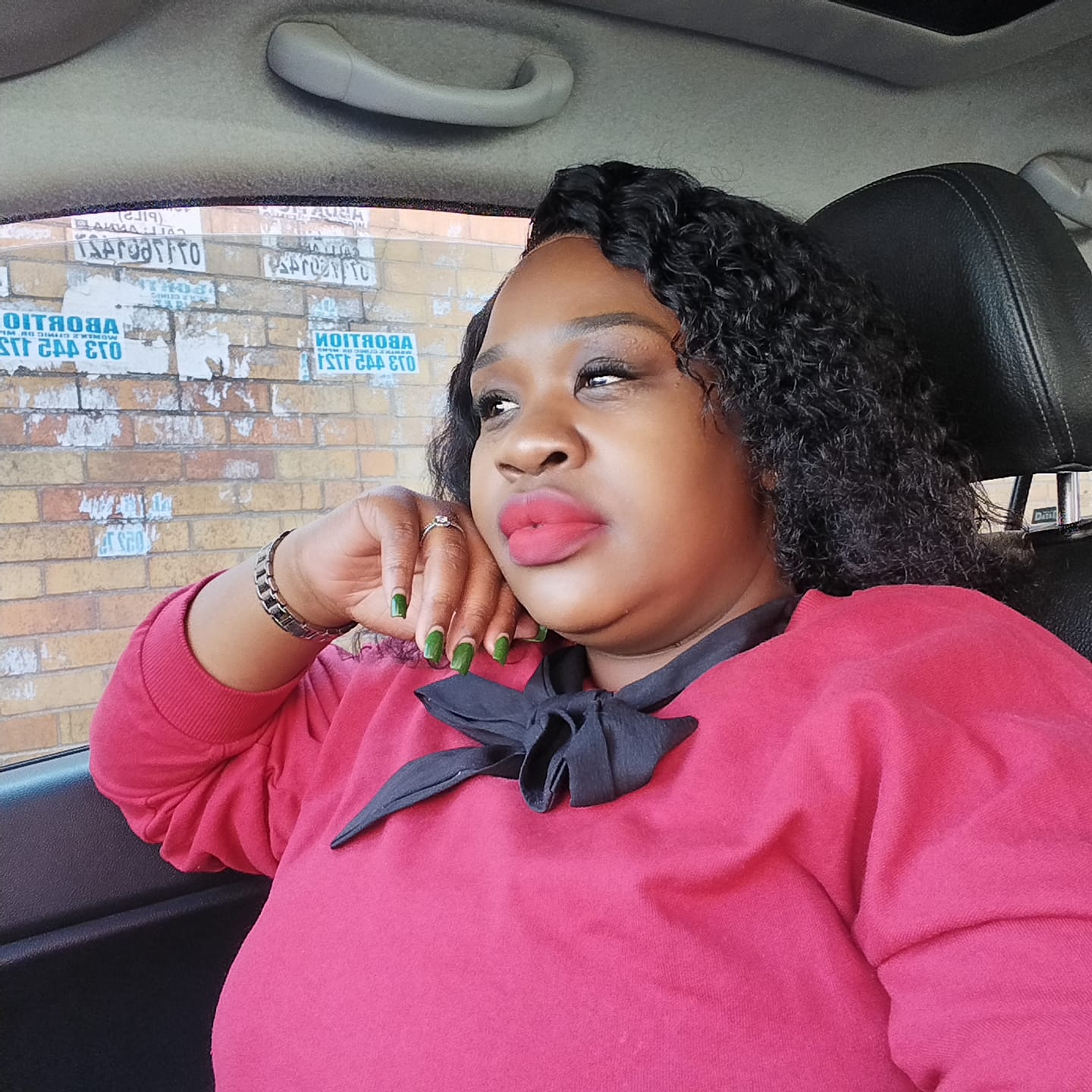 Customer photo review of Brazilian Lace Front Wig Deep Wave - 1B - 10"