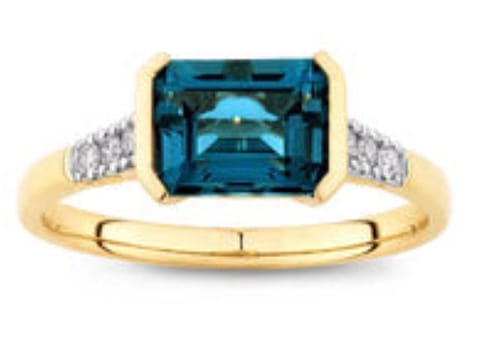 Customer photo review of London Blue Topaz Ring in 9ct Yellow Gold