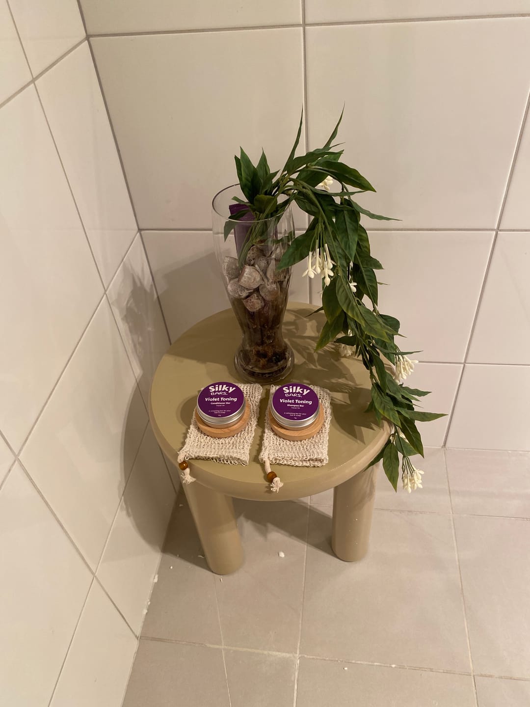 Customer photo review of Violet Toning Shampoo Bar