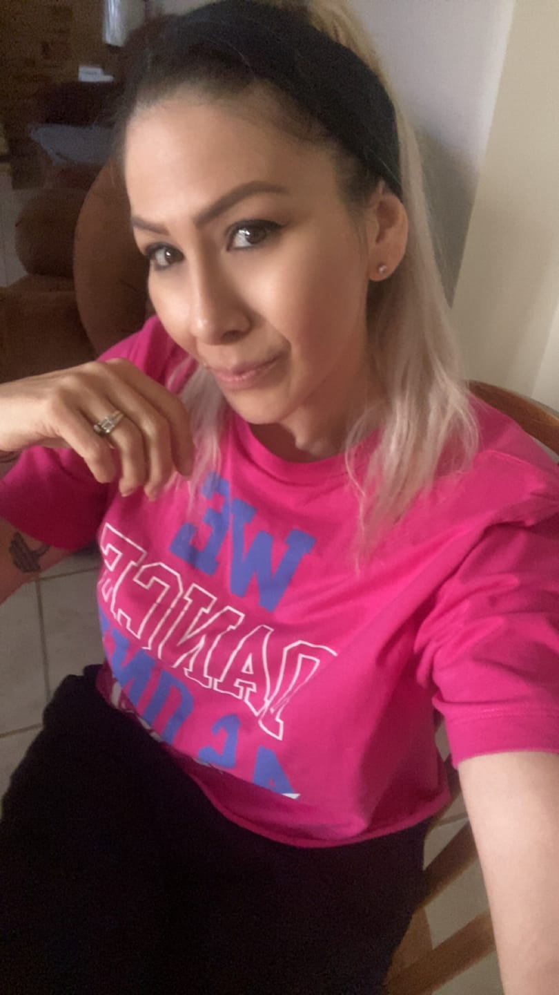 Customer photo review of Worldwide Tees 12PK