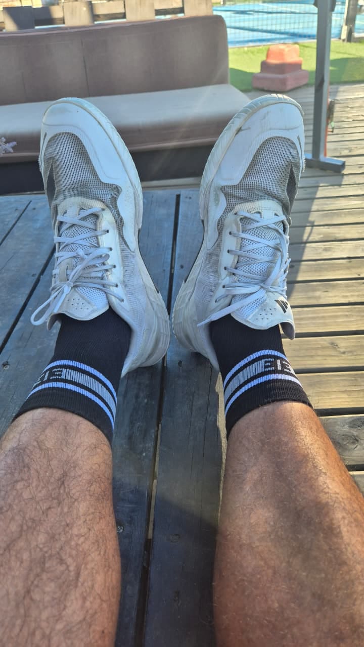 Customer photo review of Calcetines Depotivos Acolchados y Respirables Element Performance