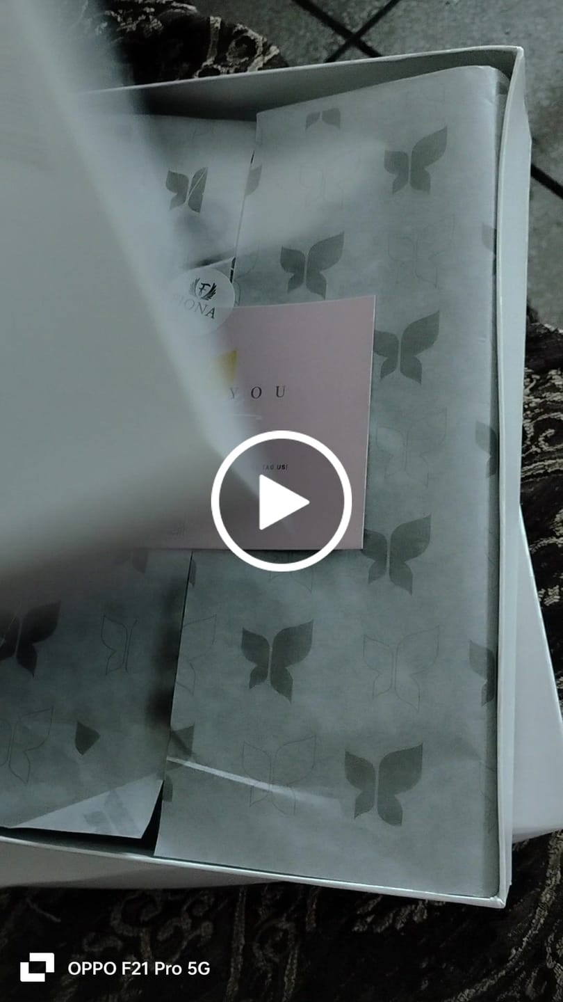 Customer video review of Jade