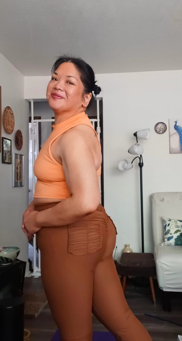 Customer photo review of Curve X Flare Leggings