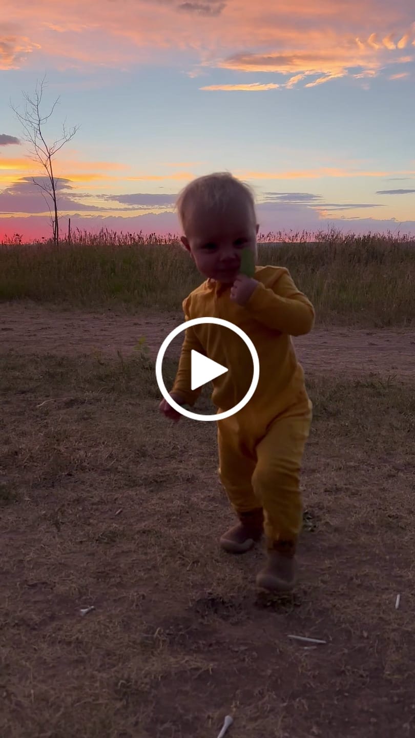 Customer video review of Merino Wool Adventure Zippy - All Season