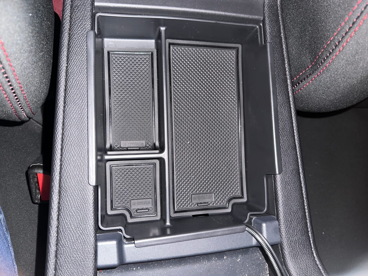 Customer photo review of Armrest Storage Box For BYD Shark 6 (2024-2026)