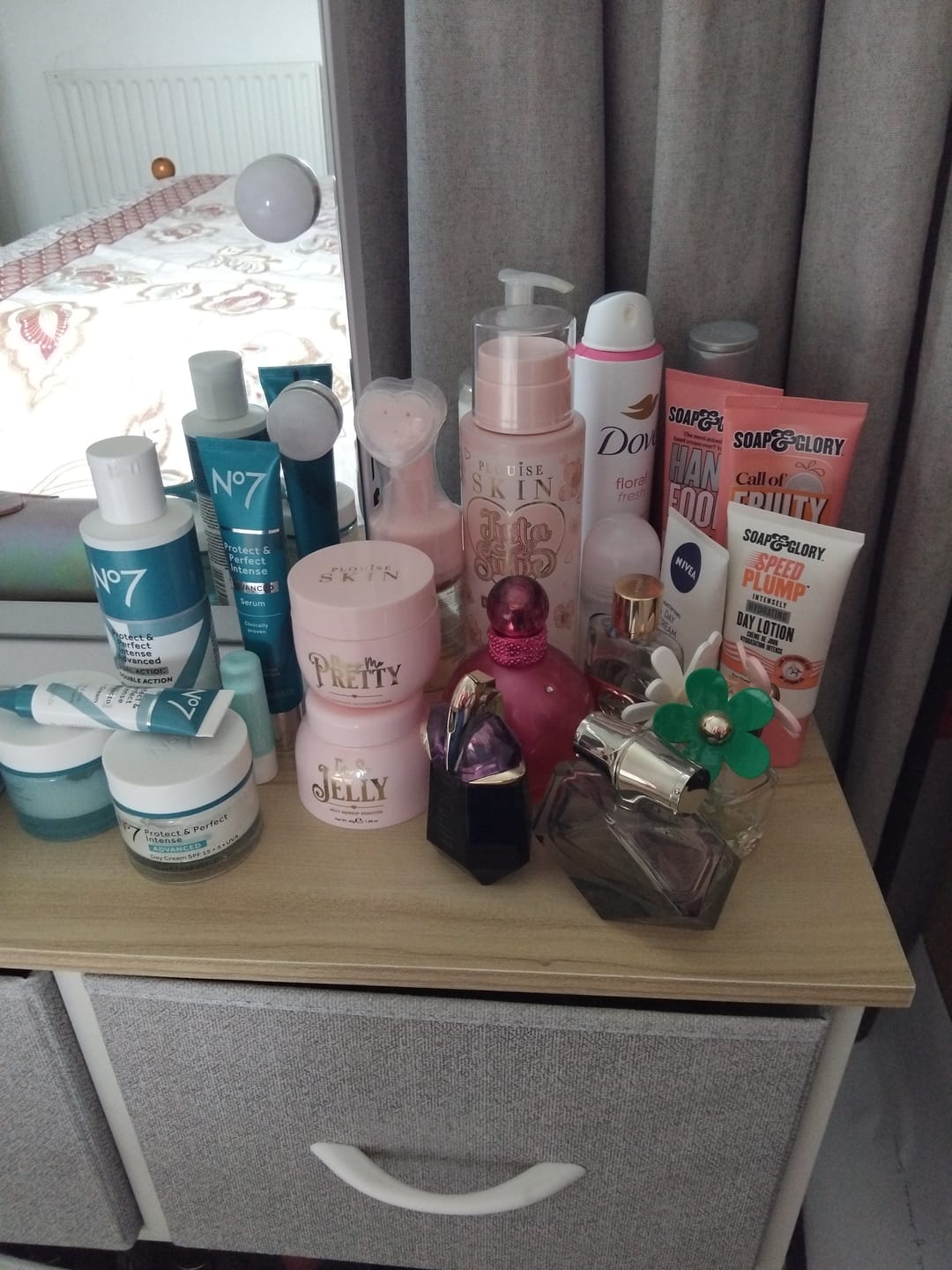 Customer photo review of Signature Scent Full Collection