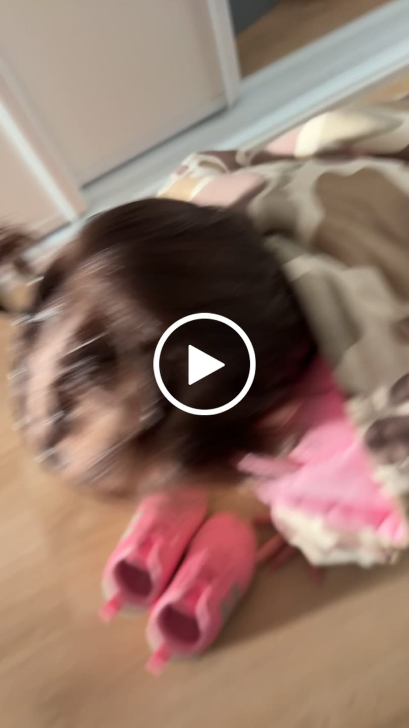 Customer video review of Nomad Hoodie