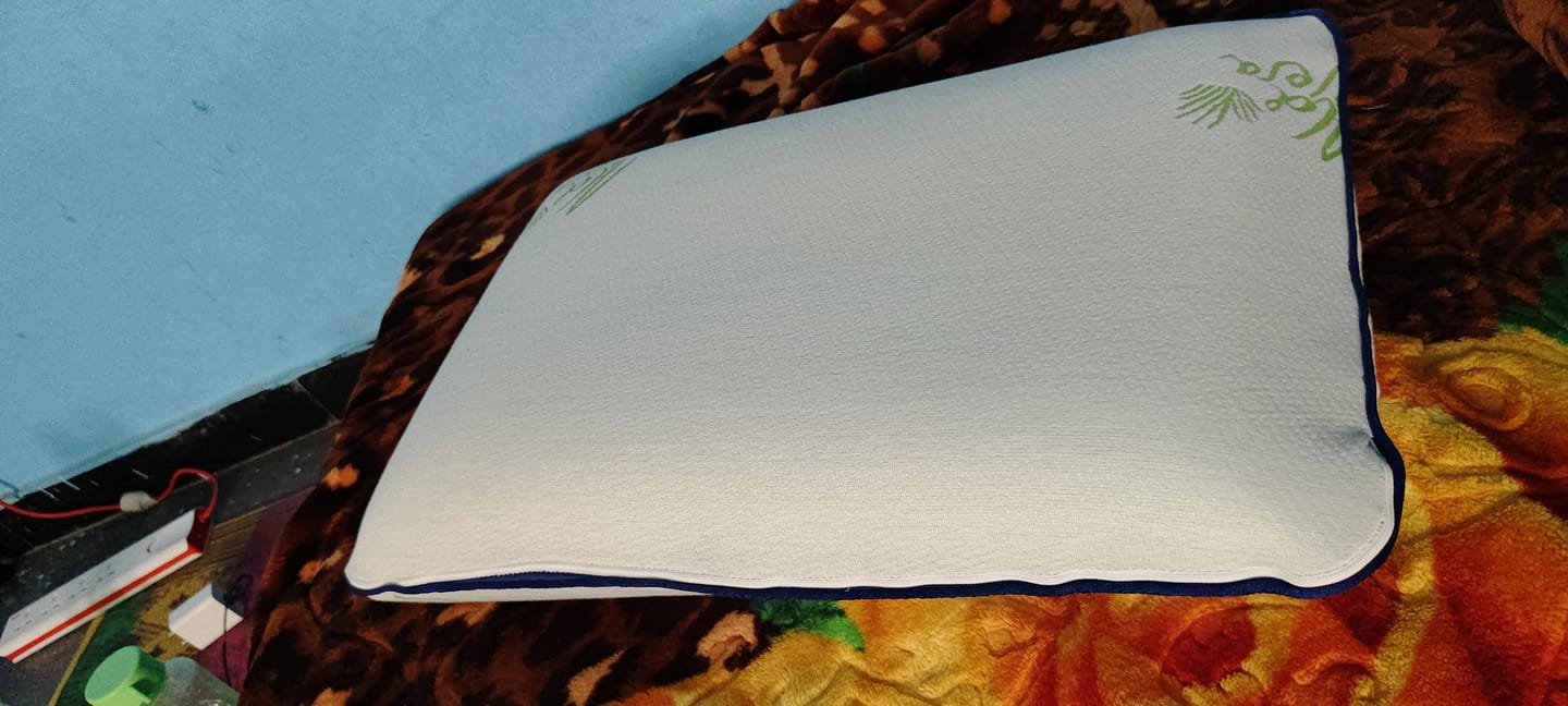 Customer photo review of Flo Adjustable Pillow (Memory Foam)