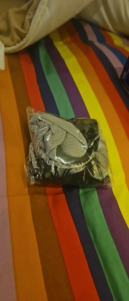 Customer photo review of 3-Pair Invisible Grip Socks Pack