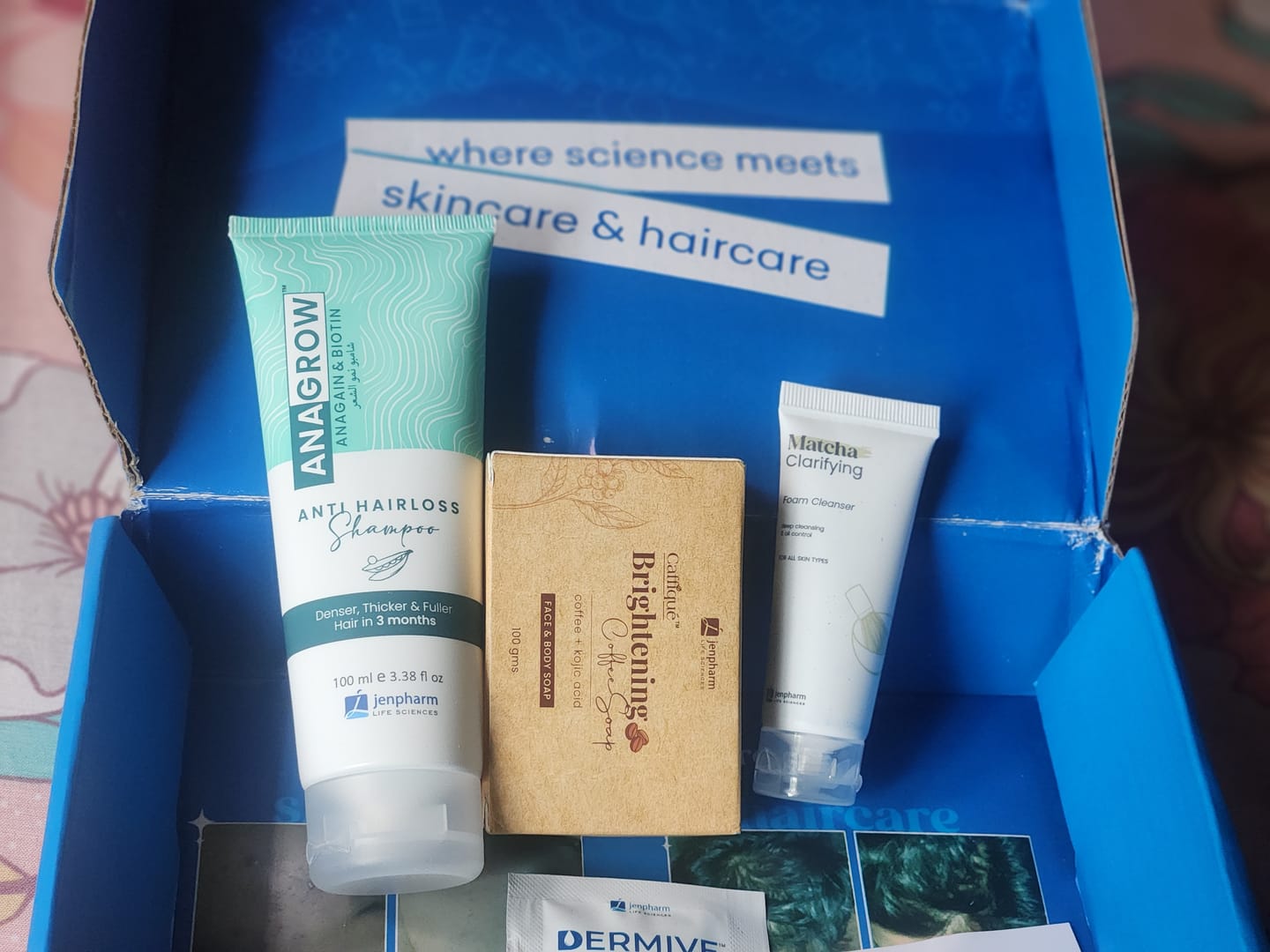 Customer photo review of Anagrow Shampoo