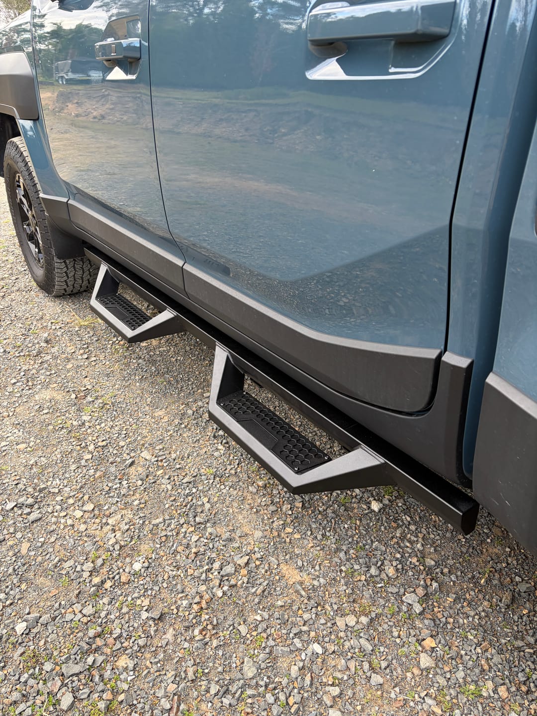 Customer photo review of KIA Tasman Side Steps 2025+ Black Side Bars