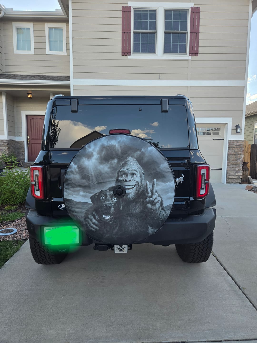 Customer photo review of CUSTOM Ford Bronco Tire Cover