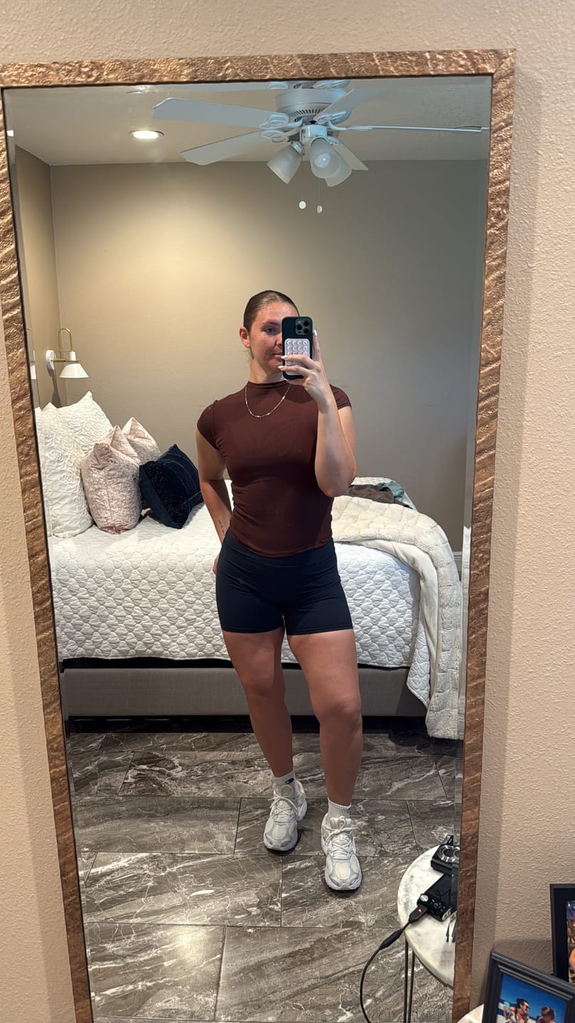 Customer photo review of W4270 Ribbed Mock Neck Tee