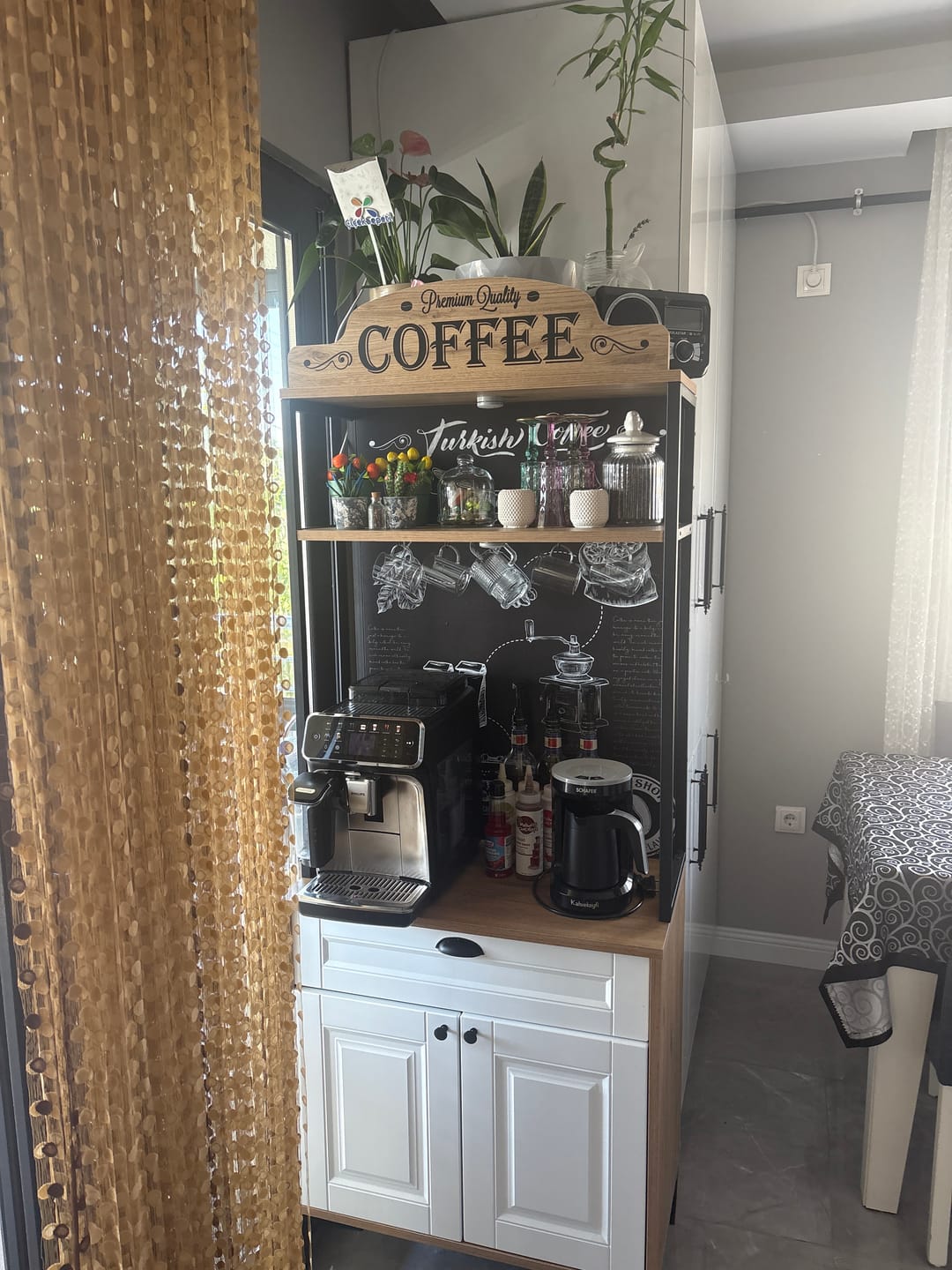 Customer photo review of Rani JE157 Işıklı Kahve Köşesi Membran Kapaklı Çekmeceli Çok Amaçlı Mutfak Dolabı Sepet Ceviz - Beyaz