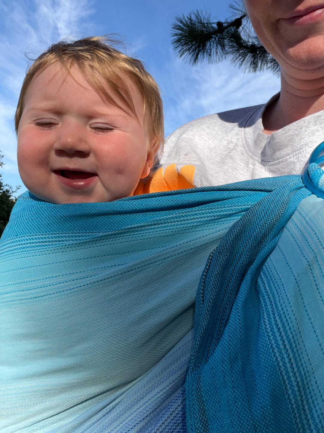 Customer photo review of Écharpe Ajustable Tissée (Ring Sling) | Alizée