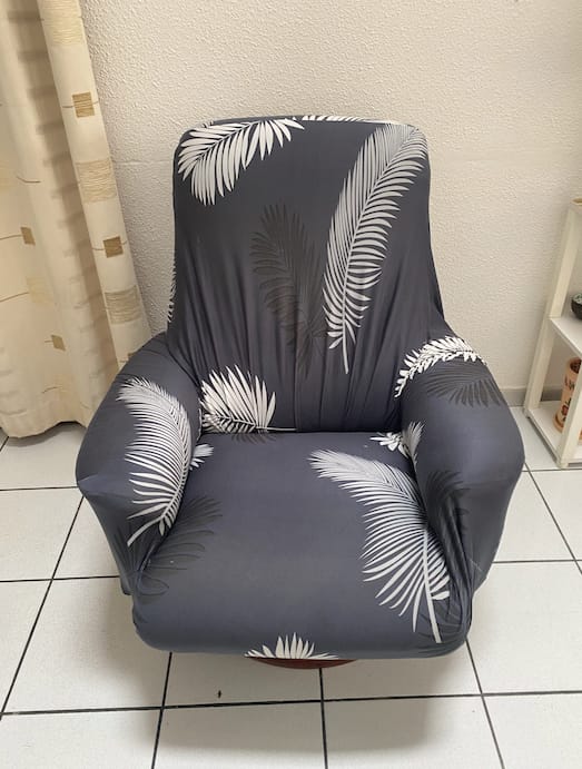 Customer photo review of Gris Exotic - Housse de Fauteuil Extensible