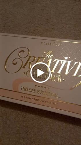 Customer video review of Creative Comeback XXXL Eyeshadow Palette